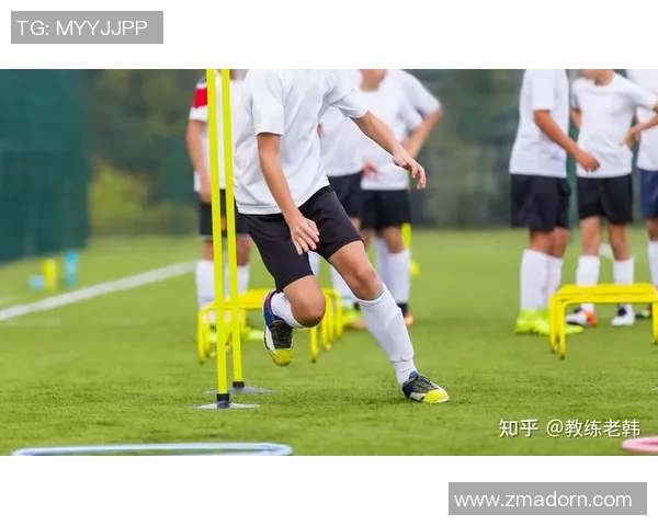 科学足球速度训练的创新方法与实用技巧探讨